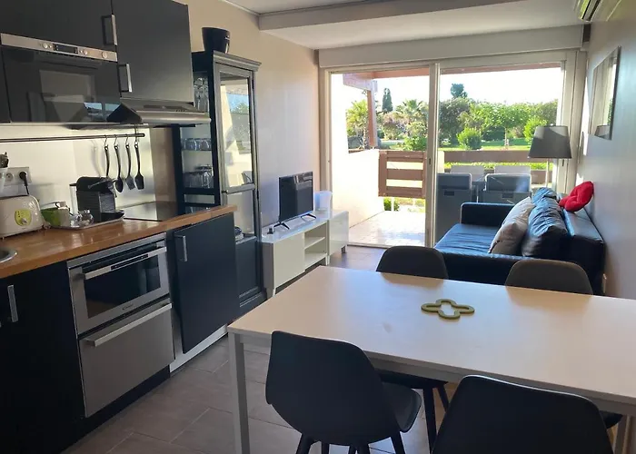 Apartment Secret Garden Port Nature Village Naturisme 3 Etoiles Agde